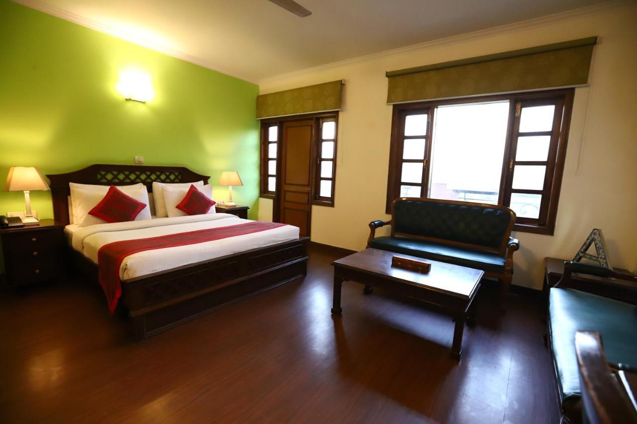 Hotel Ambica Palace Aiims New Delhi - Couple Friendly Local Id Accepted Exterior photo