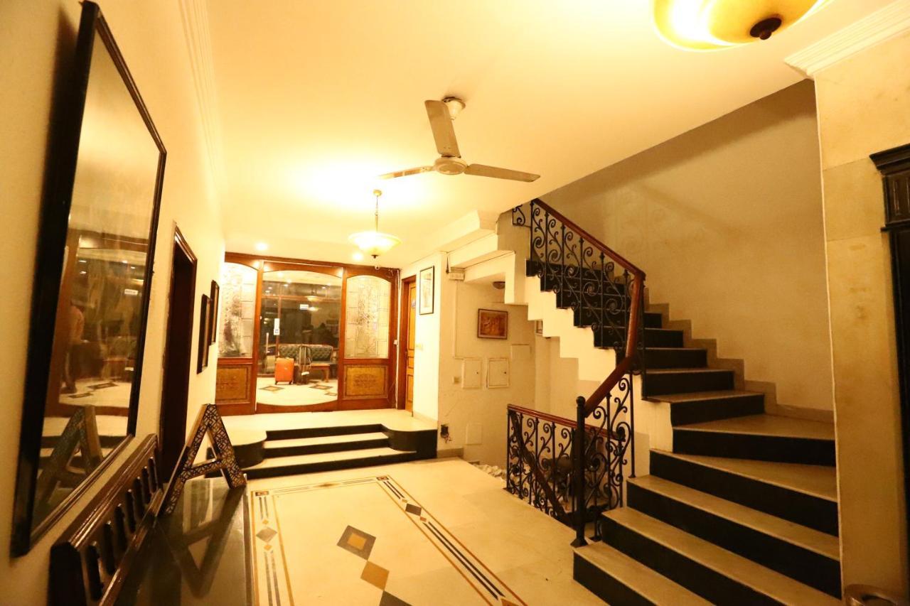 Hotel Ambica Palace Aiims New Delhi - Couple Friendly Local Id Accepted Exterior photo