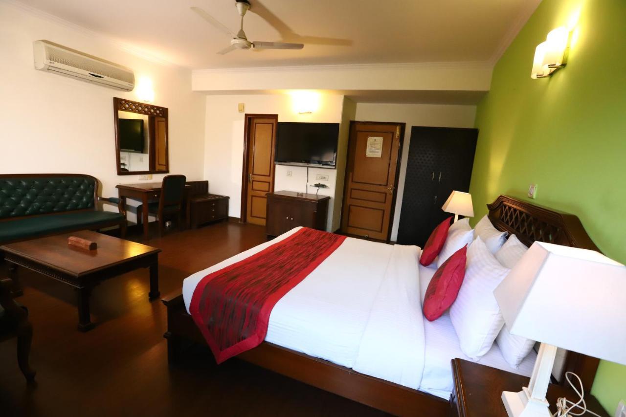 Hotel Ambica Palace Aiims New Delhi - Couple Friendly Local Id Accepted Exterior photo